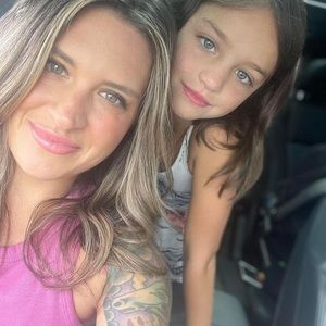 Meet your Posher, Whitney